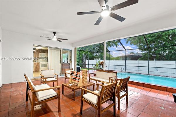 1811 SW 99th Ave, Unincorporated Dade County, Florida 33165, image 2