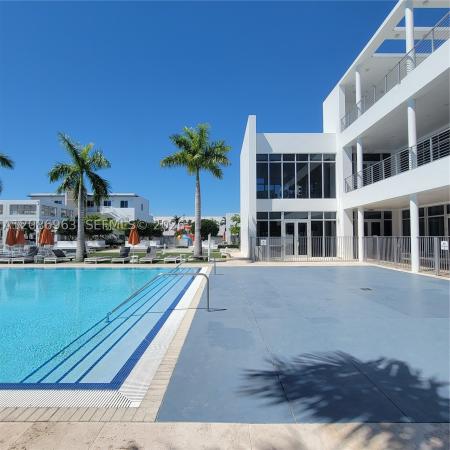 Landmark At Doral, 10275 NW 66th St, Doral, Florida 33178, image 2