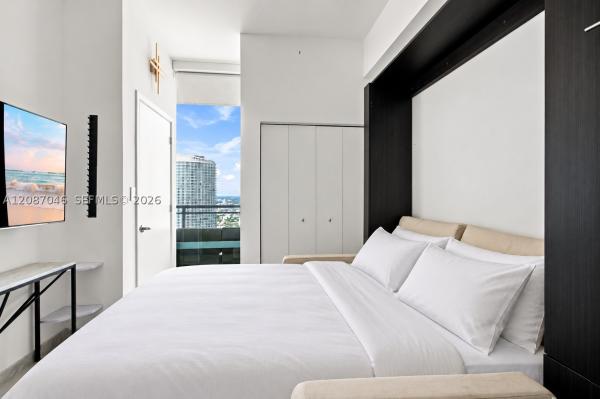 Mint At Riverfront, 92 SW 3rd St #5106, Miami, Florida 33130, image 1
