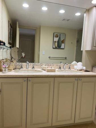 The Clipper At Biscayne Cove, 18151 NE 31st Ct #1005, Aventura, Florida 33160, image 3