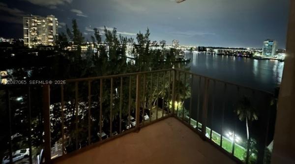 The Clipper At Biscayne Cove, 18151 NE 31st Ct #1005, Aventura, Florida 33160, image 2