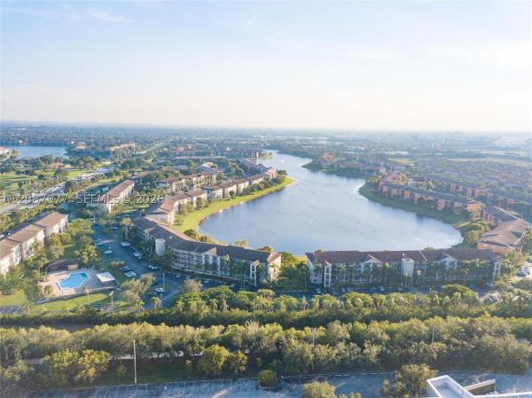 Suffolk At Century Village, 1400 SW 137th Ave #305F, Pembroke Pines, Florida 33027, image 3