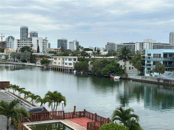 Normandy Shores Yacht & Country Club, 110 S Shore Dr #4E, Miami Beach, Florida 33141, image 1