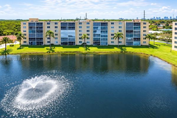 Meadowbrook Lakes View, 441 SE 3rd St #408, Dania Beach, Florida 33004, image 2