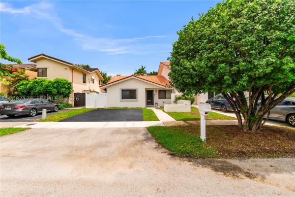 2437 SW 99th Ct #N, Unincorporated Dade County, Florida 33165, image 2