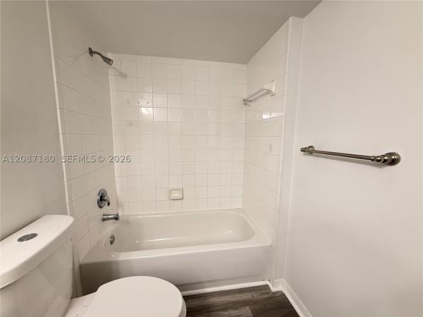 5045 Wiles Rd #303, Coconut Creek, Florida 33073, image 1
