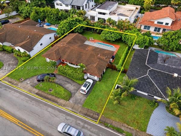 20120 Highland Lakes Blvd, Unincorporated Dade County, Florida 33179, image 1