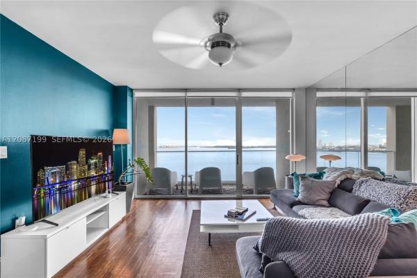 St Louis, 800 Claughton Island Dr #1604, Miami, Florida 33131, image 3