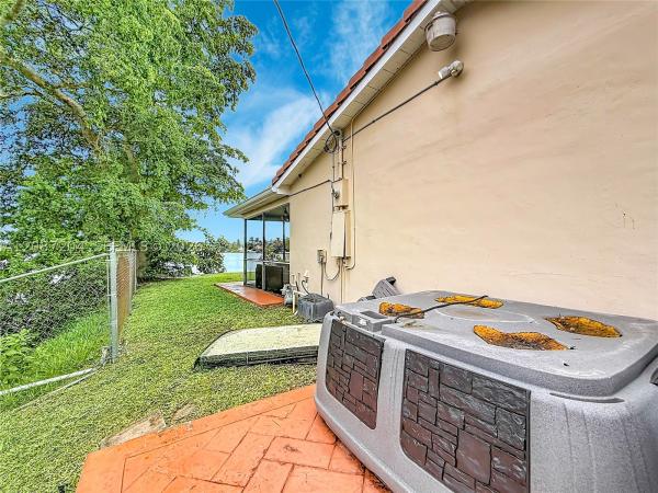 2501 NE 209th Ter, Unincorporated Dade County, Florida 33180, image 1