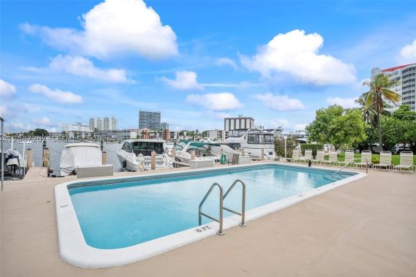 Golden Isles Towers, 126 Golden Isles Dr #34A, Hallandale Beach, Florida 33009, image 3