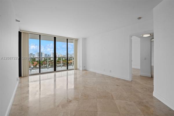 Harborside At The Waterways, 3640 Yacht Club Dr #1807, Aventura, Florida 33180, image 3