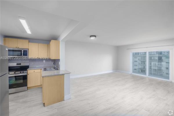 3626 NE 168th St #504, North Miami Beach, Florida 33160, image 2