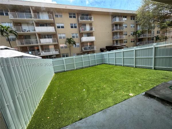Sans Souci Estates, 11810 NE 19th Dr #8, North Miami, Florida 33181, image 3