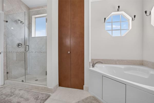 Phoenician Cove, 8210 Phoenician Ct, Davie, Florida 33328, image 3