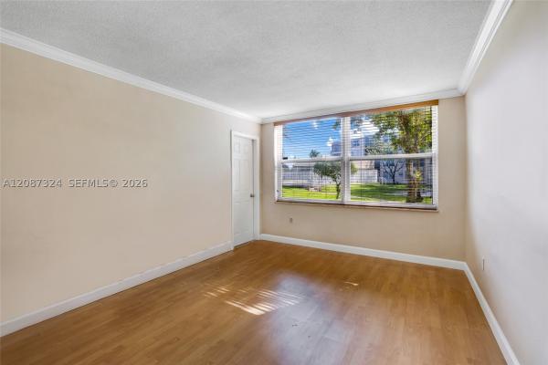 1401 NE 191st St #D107, Unincorporated Dade County, Florida 33179, image 3