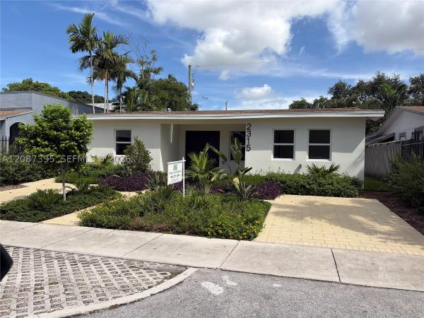 Glenroyal, 2315 NW 3rd St, Miami, Florida 33125, image 1