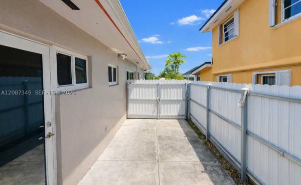 11231 NW 60th Ct, Hialeah, Florida 33012, image 1