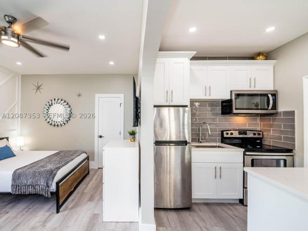 726 8th St, Miami Beach, Florida 33139, image 1