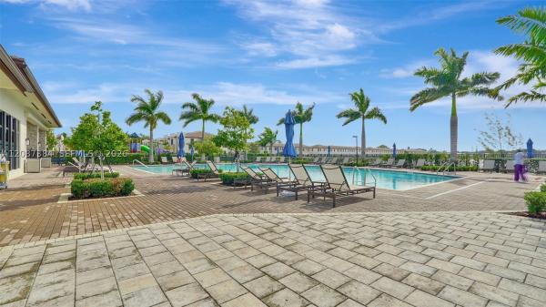 20725 NE 2nd Ct, Unincorporated Dade County, Florida 33179, image 2