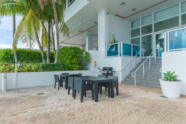 New Wave, 725 NE 22nd St #8E, Miami, Florida 33137, image 1