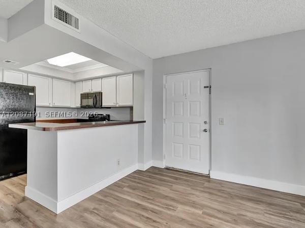 Bella Lago Vista At Clear Lake Club, 714 Executive Center Dr #28, West Palm Beach, Florida 33401, image 3