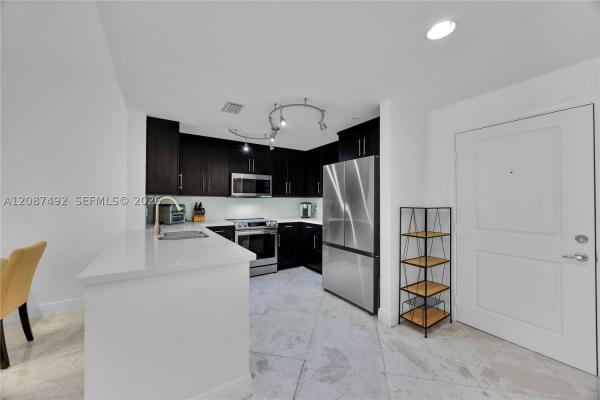 Ten Aragon, 10 Aragon Ave #810, Coral Gables, Florida 33134, image 2