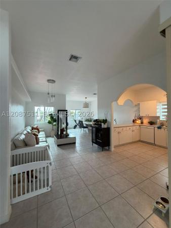 16104 SW 55th Ter, Unincorporated Dade County, Florida 33185, image 3