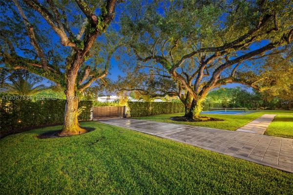 8920 SW 96th St, Unincorporated Dade County, Florida 33176, image 1