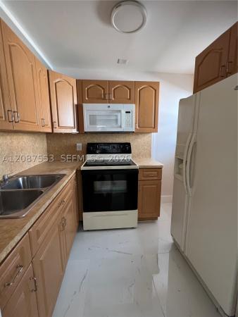 3315 SW 91st Ave, Unincorporated Dade County, Florida 33165, image 2