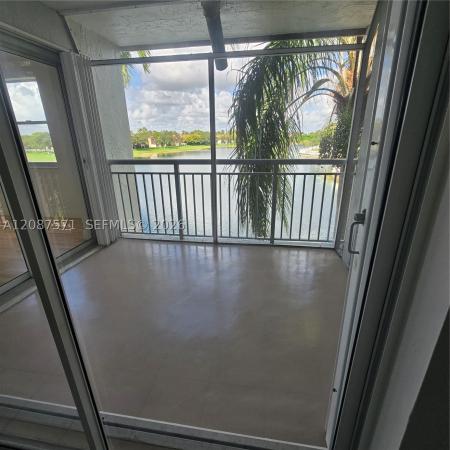 Le Club At Old Cutler, 8600 SW 212th St #308, Cutler Bay, Florida 33189, image 3