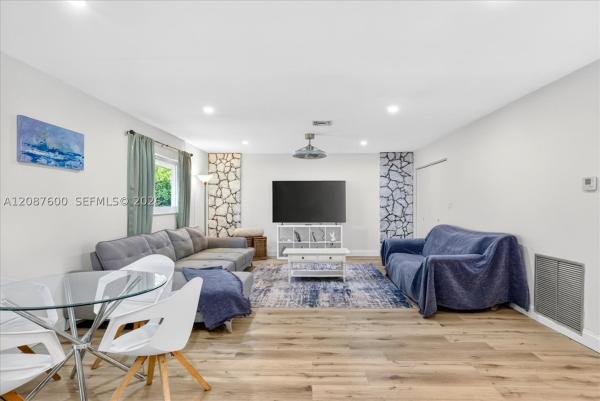 Central Golf Of Hollywood, 3211 Calle Largo Dr, Hollywood, Florida 33021, image 3