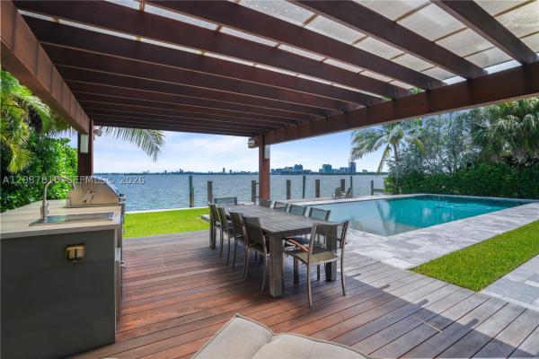 Bay Lure, 9301 N Bayshore Dr, Miami Shores, Florida 33138, image 2