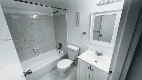 Greenglades, 8429 Forest Hills Dr #305, Coral Springs, Florida 33065, image 1