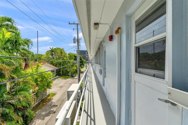 Berkeley Diplomat, 900 Atlantic Shores Blvd #219, Hallandale Beach, Florida 33009, image 1