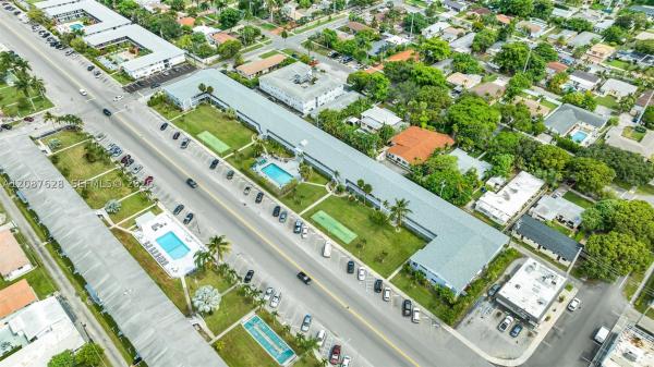 Berkeley Diplomat, 900 Atlantic Shores Blvd #219, Hallandale Beach, Florida 33009, image 2