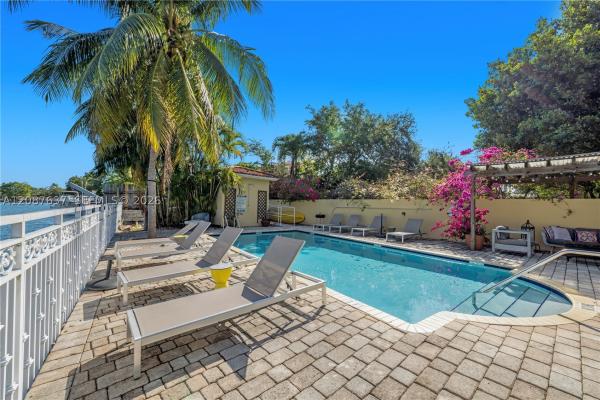 Pine Tree Place, 4812 Pine Tree Dr #209, Miami Beach, Florida 33140, image 2