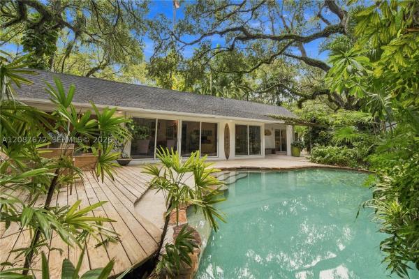 4005 S Loquat Ave, Miami, Florida 33133, image 1