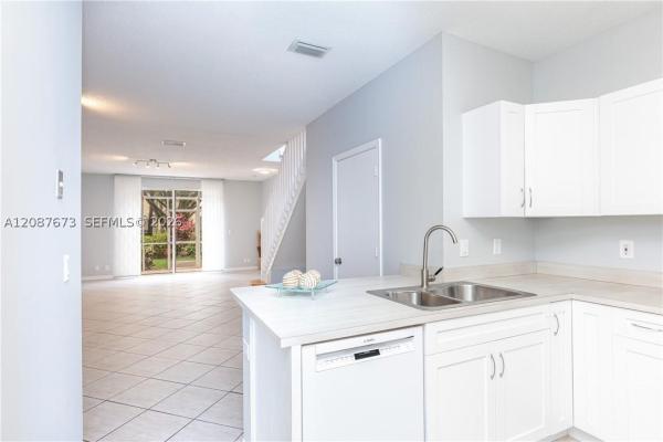 San Simeon, 3635 San Simeon Cir, Weston, Florida 33331, image 3