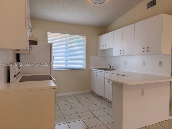 8019 Lake Dr #202, Doral, Florida 33166, image 1