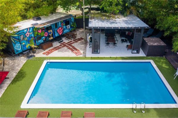 Brian Manors, 710 NE 141st St, North Miami, Florida 33161, image 3