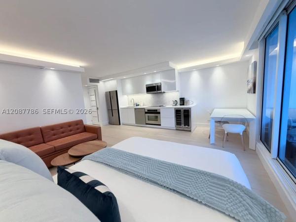 Roney Palace, 2301 Collins Ave #920, Miami Beach, Florida 33139, image 3