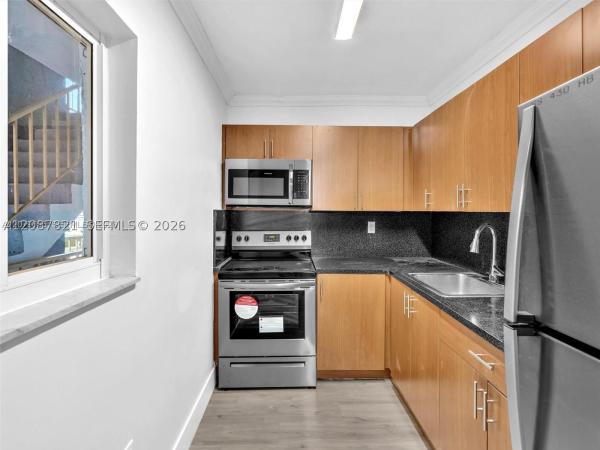 3626 NE 168th St #202, North Miami Beach, Florida 33160, image 3