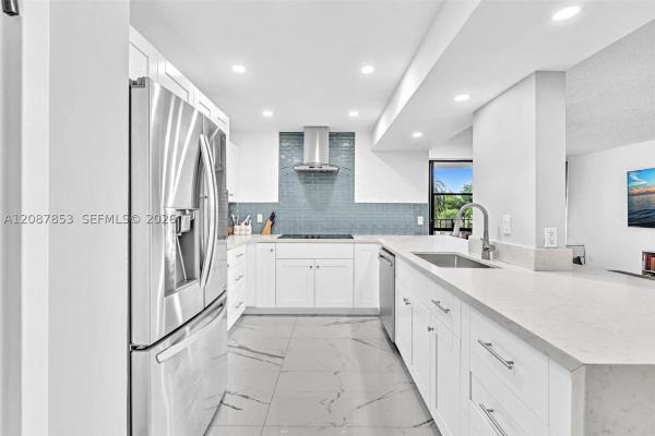 Oceanview Park, 1000 Parkview Dr #329, Hallandale Beach, Florida 33009, image 2
