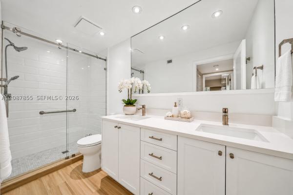 Sunrise Manors, 260 Sunrise Dr #D, Key Biscayne, Florida 33149, image 2