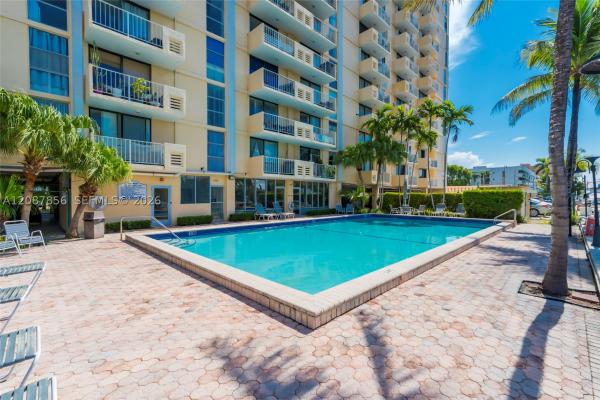 Vecino Del Mar, 2350 NE 135th St #1510, North Miami, Florida 33181, image 2