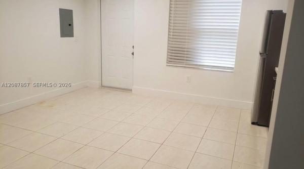 Douglas Manor, 3764 SW 27th Ter #UPSTAIRS, Miami, Florida 33134, image 3