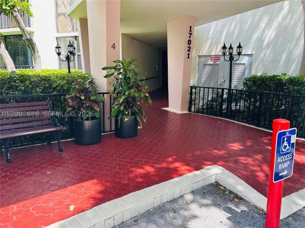 Plaza Of The Americas, 17021 N Bay Rd #427-4, Sunny Isles Beach, Florida 33160, image 1