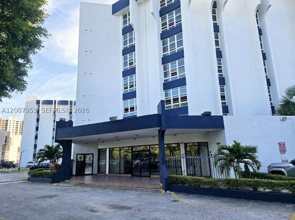 9682 Fontainebleau Blvd #207, Unincorporated Dade County, Florida 33172, image 1