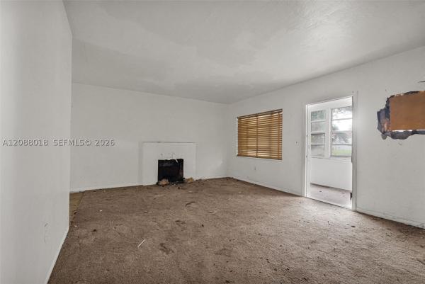Country Club Estates, 424 Minola Dr, Miami Springs, Florida 33166, image 2