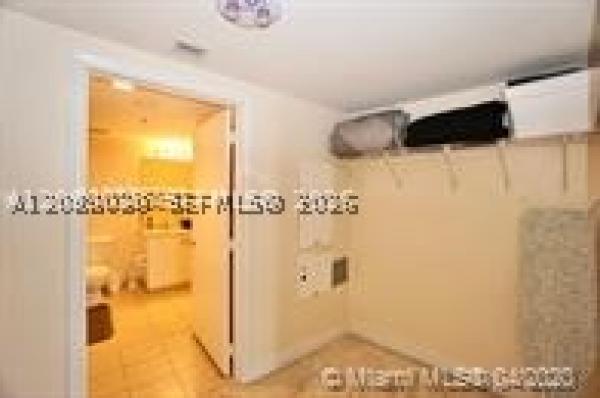 Opera Tower, 1750 N Bayshore Dr #3710, Miami, Florida 33132, image 3